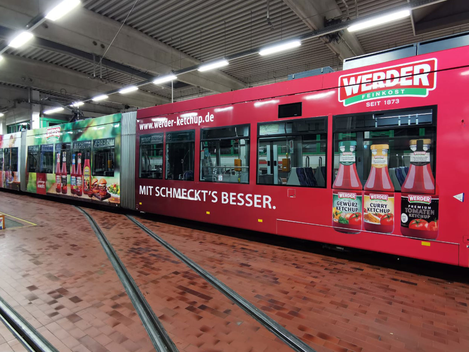 Bus- und Bahnwerbung für Werder Feinkost